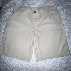 Heatgear short cream size 38 for women’s